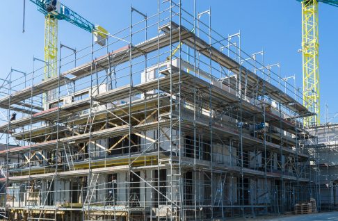 Recours contre un permis de construire : quels moyens pour contester une autorisation d’urbanisme ?